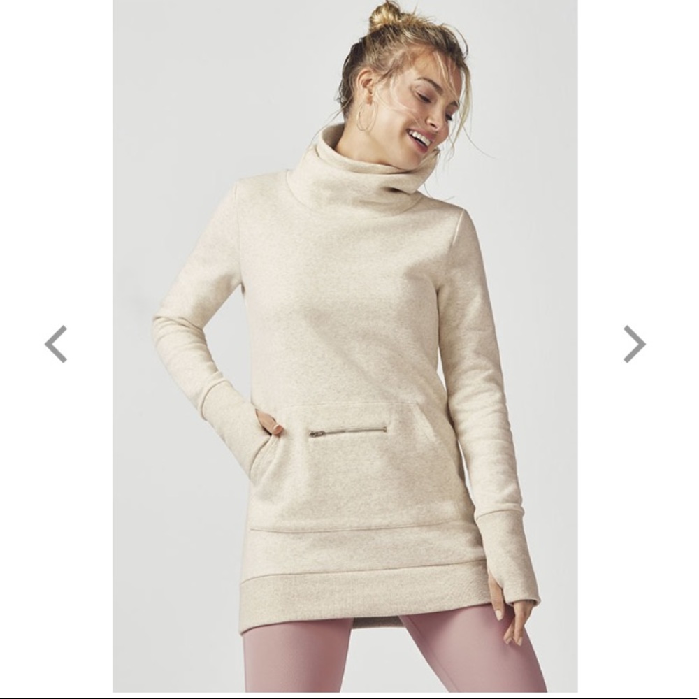 NWT Fabletics Zaylee Pullover Sweatshirt❤️